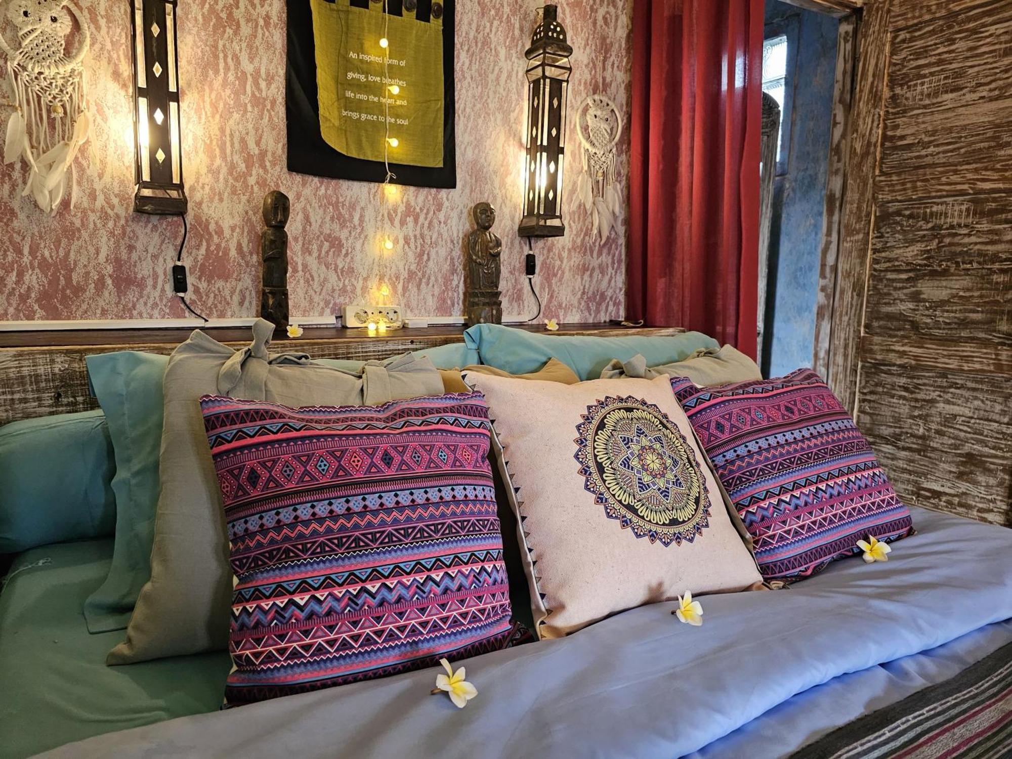 Hostel Loca Lovina